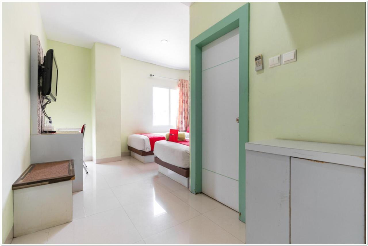 Reddoorz Plus @ Hertasning Area Makassar Ngoại thất bức ảnh